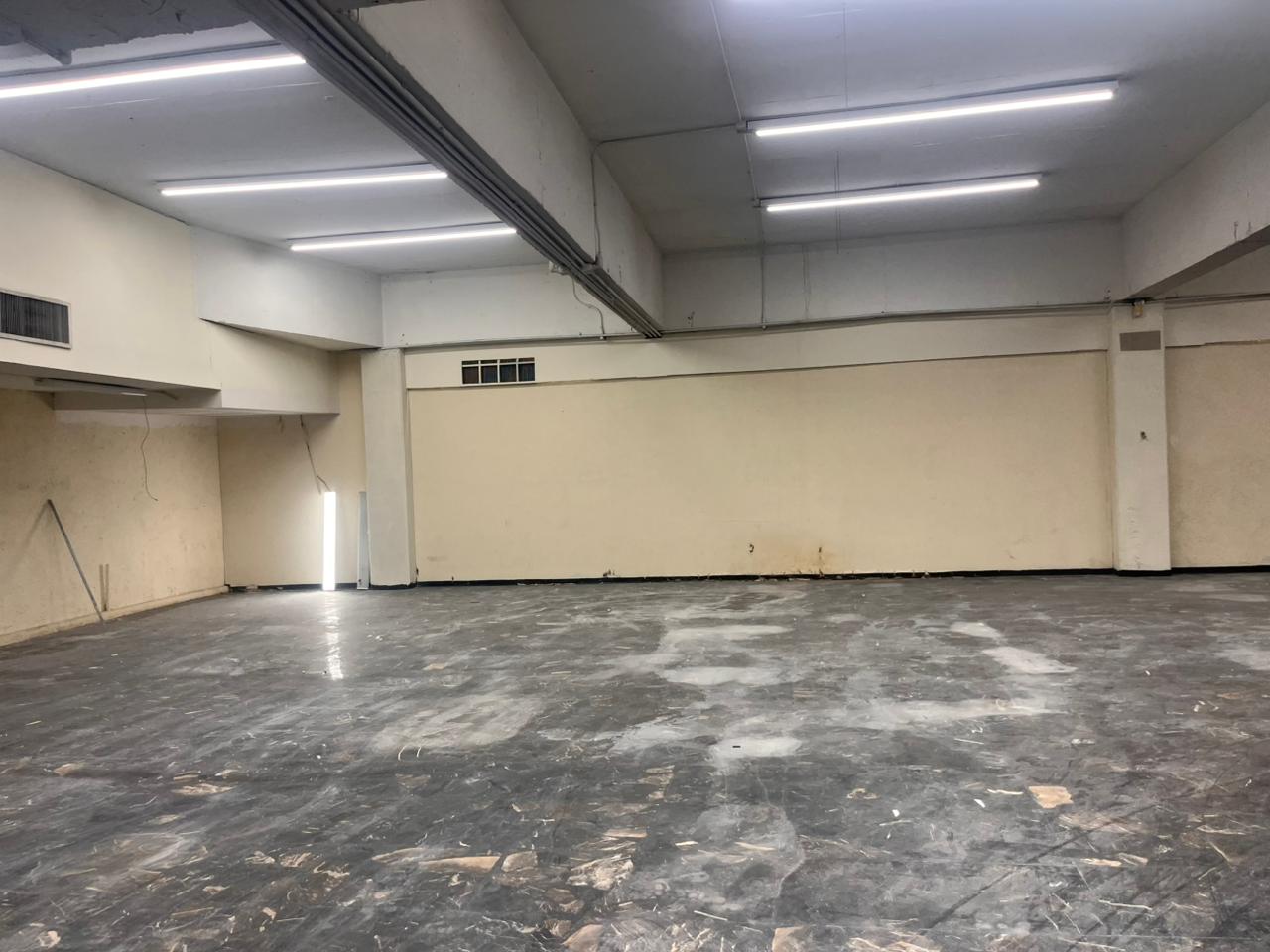 Local en Renta en Contry