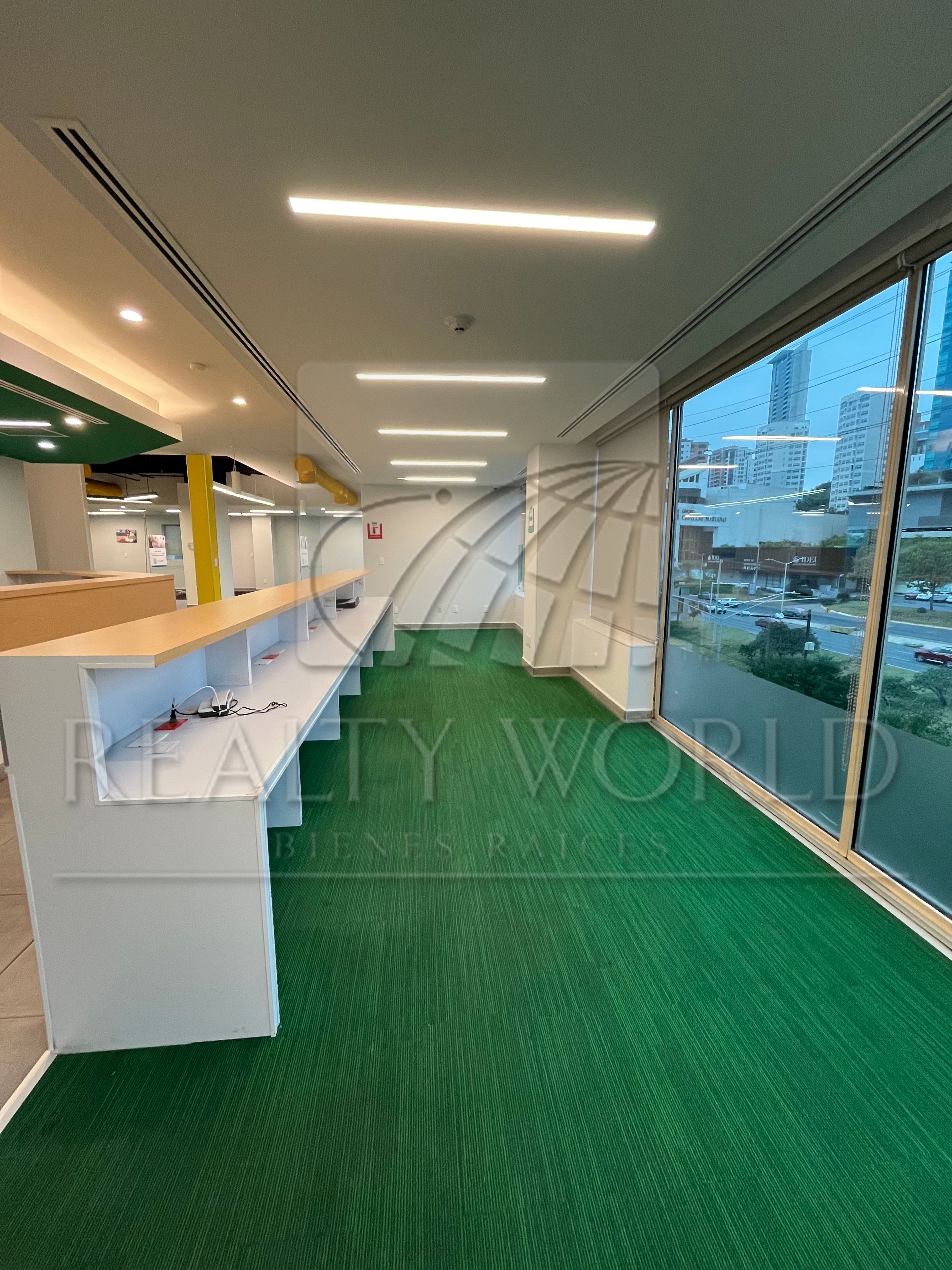 Oficina en Renta en Residencial San Agustin