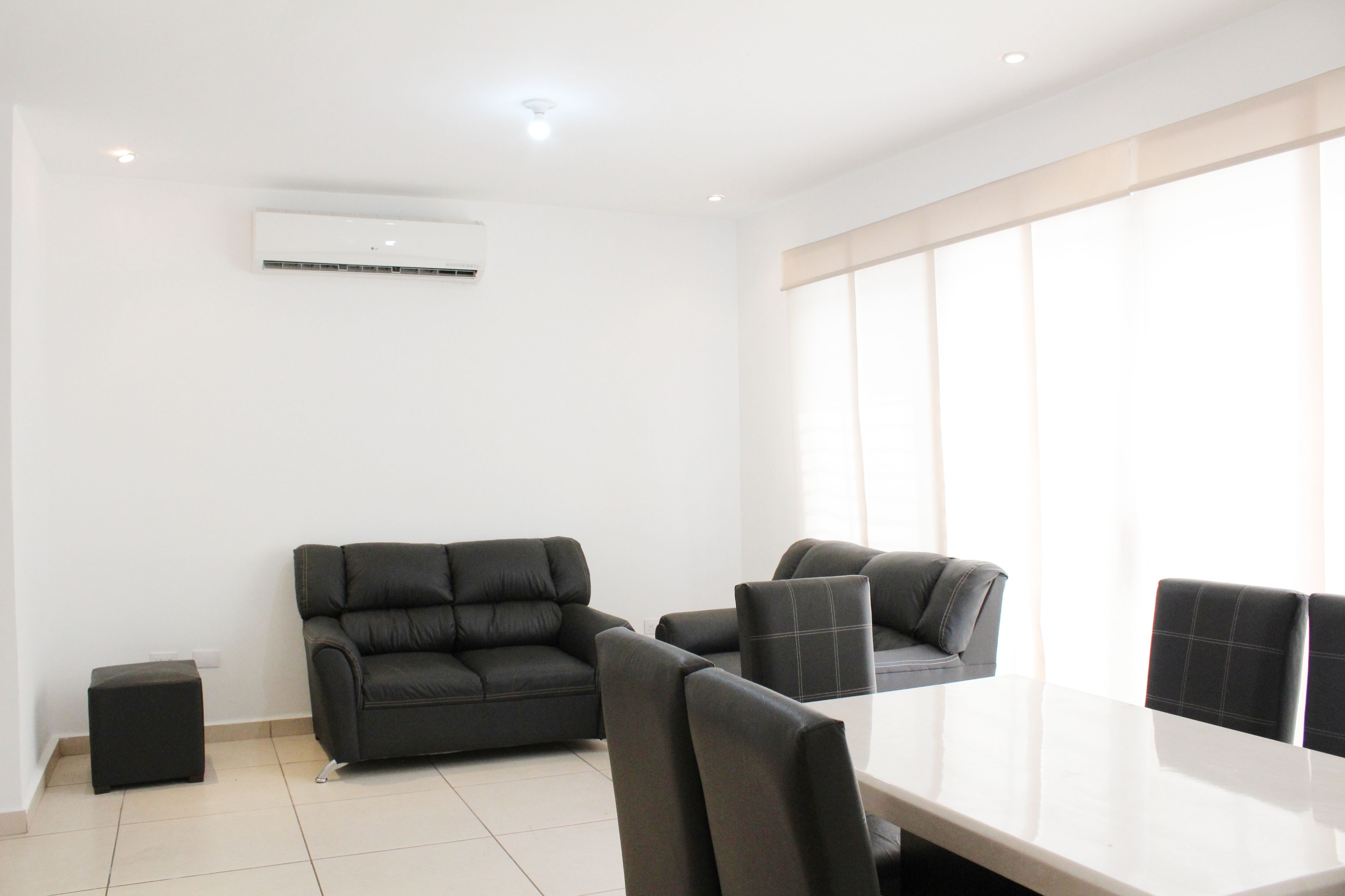 Casa en Renta en Privadas Borneo