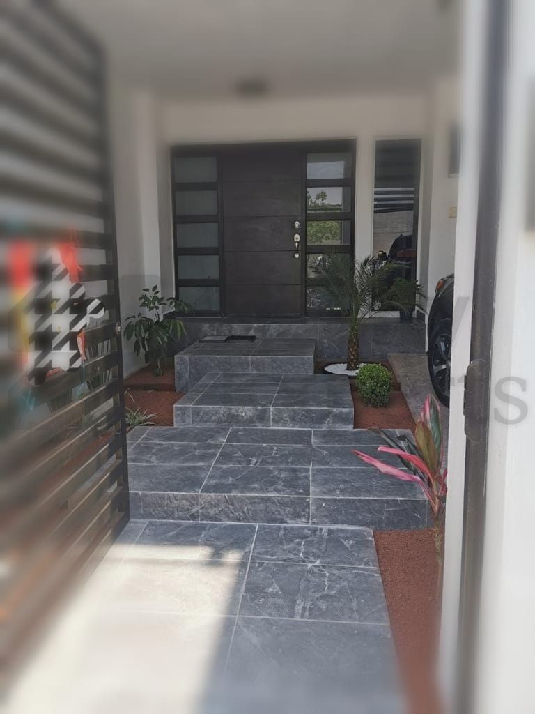 Casa en Renta en Cumbres Providencia