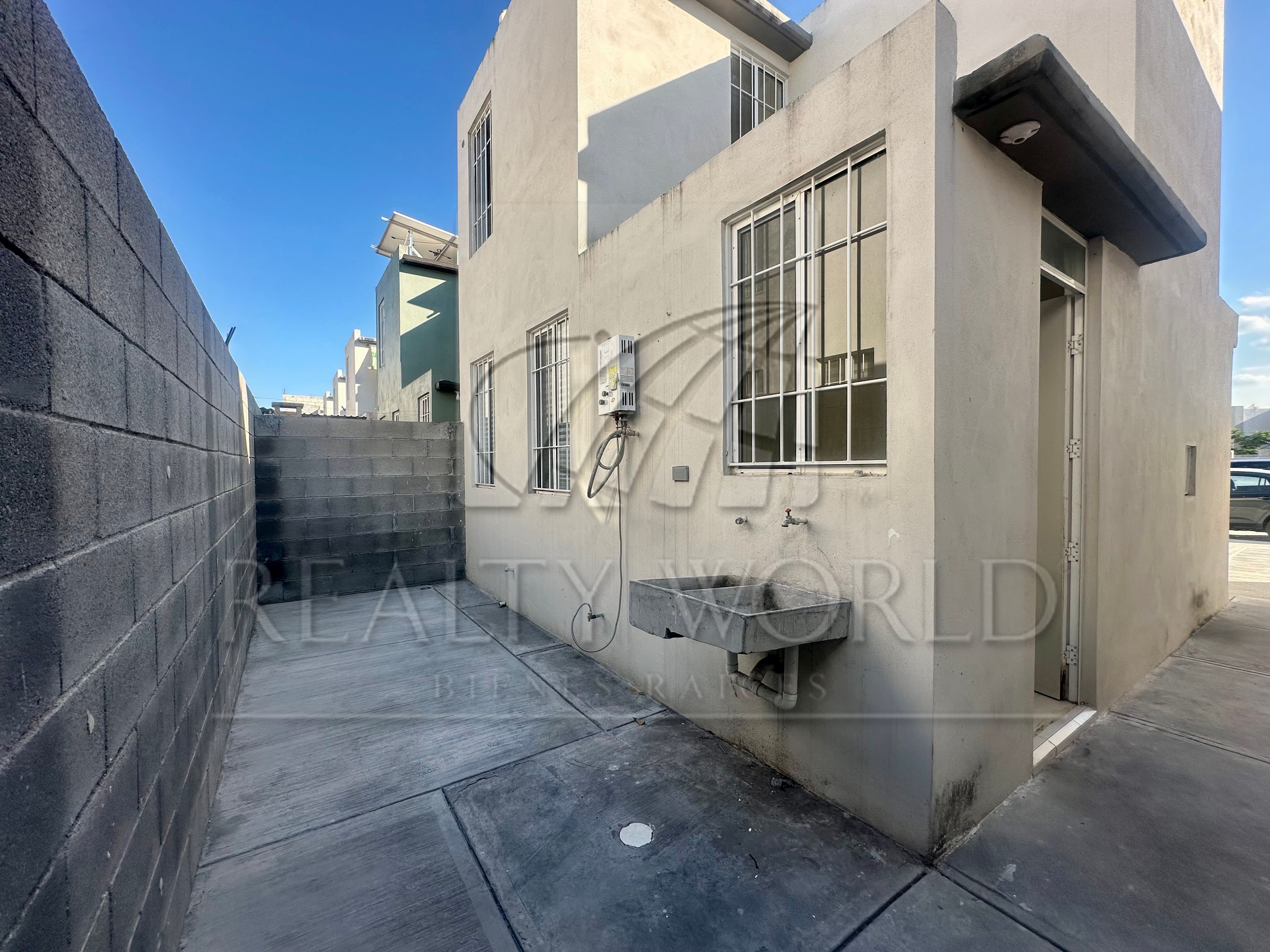 Casa en Renta en Rincón de Galicia