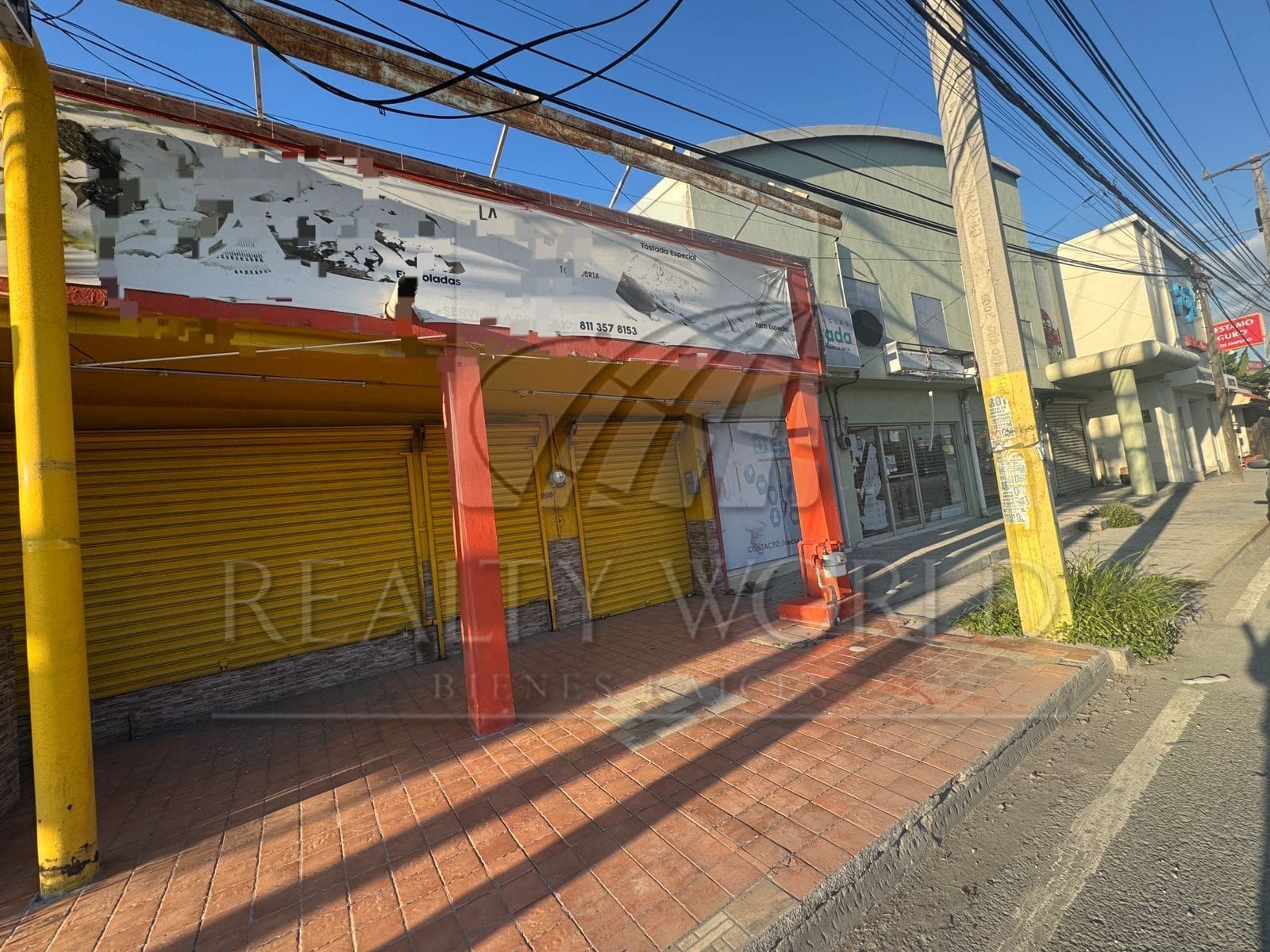 Edificio de Oficinas en Venta en Av Romulo Garza