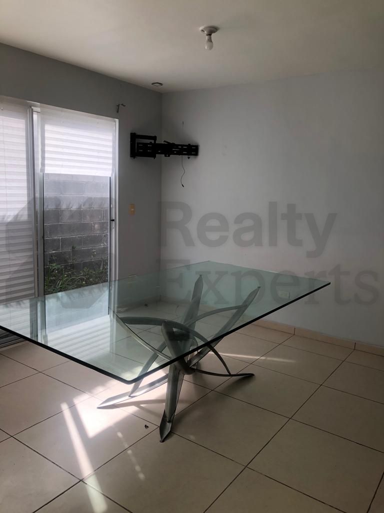 Casa en Renta en Privadas Borneo