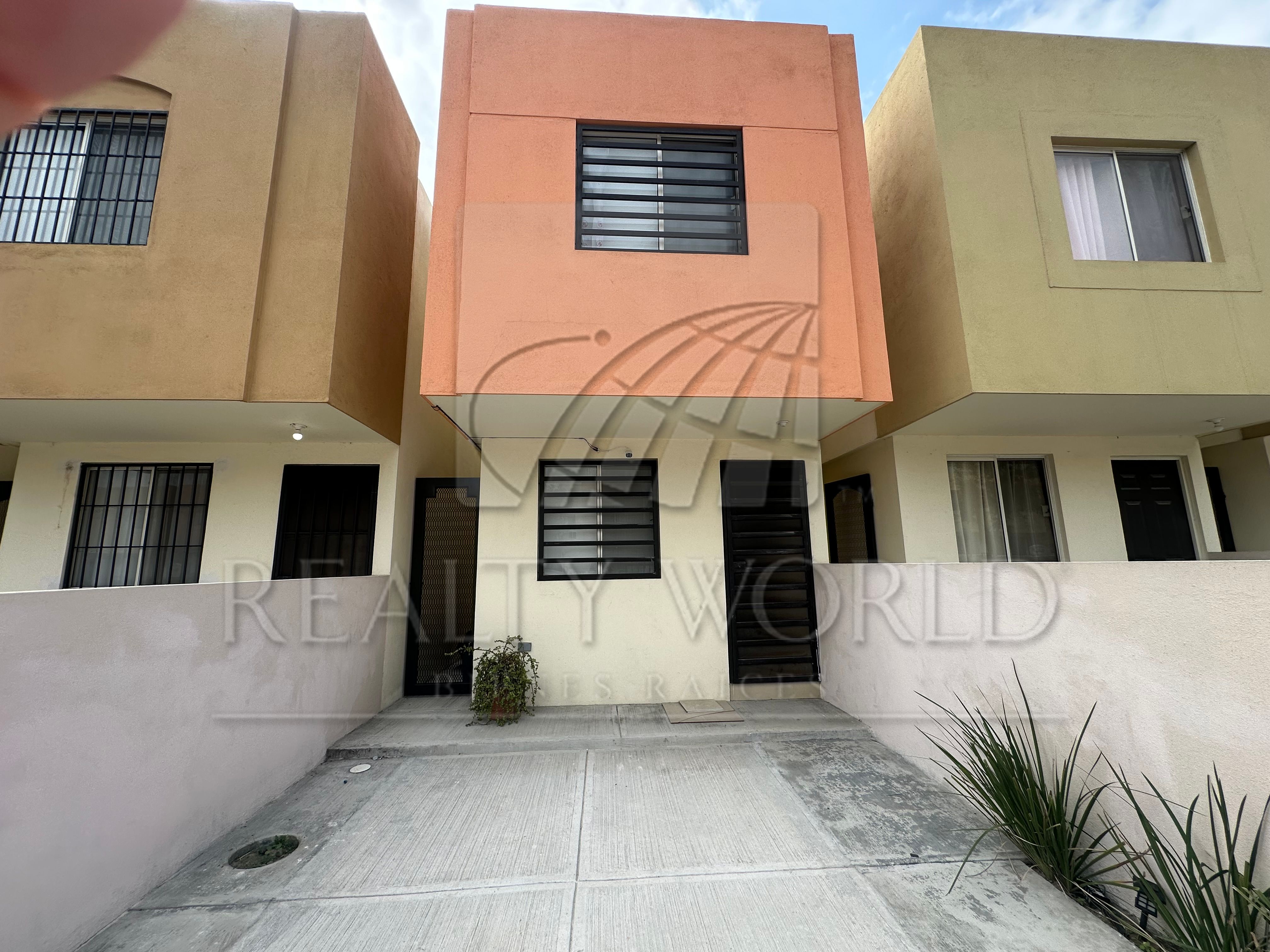 Casa en Renta en Mitras Bicentenario