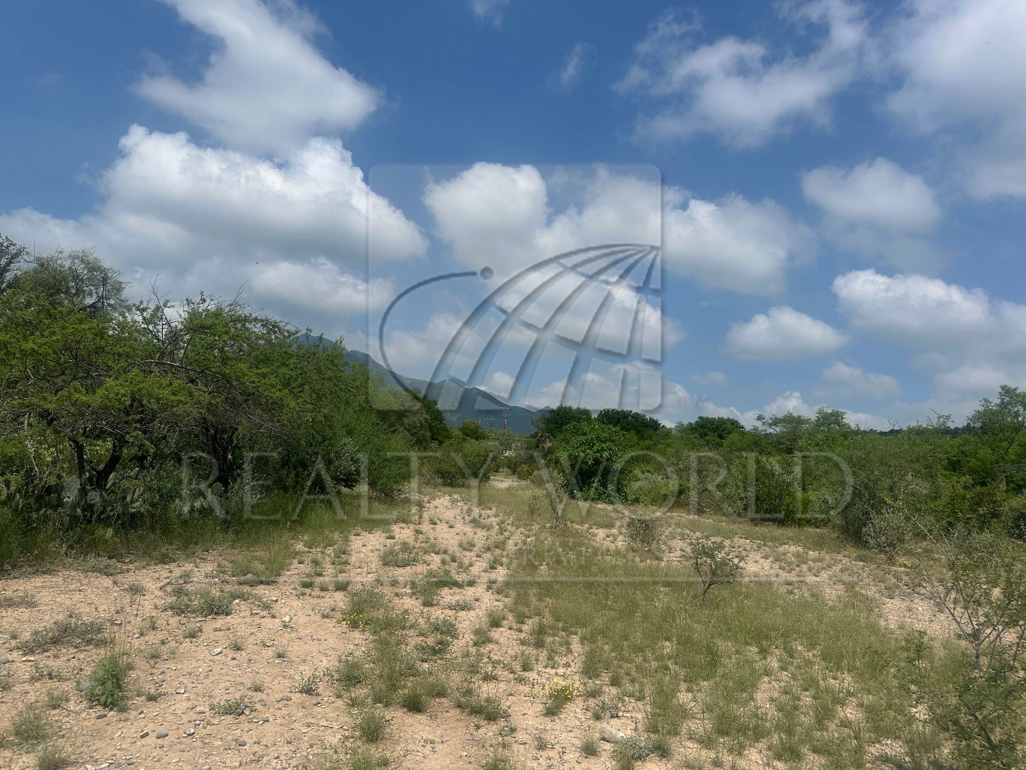 Terreno en Venta en Valle de los Angeles