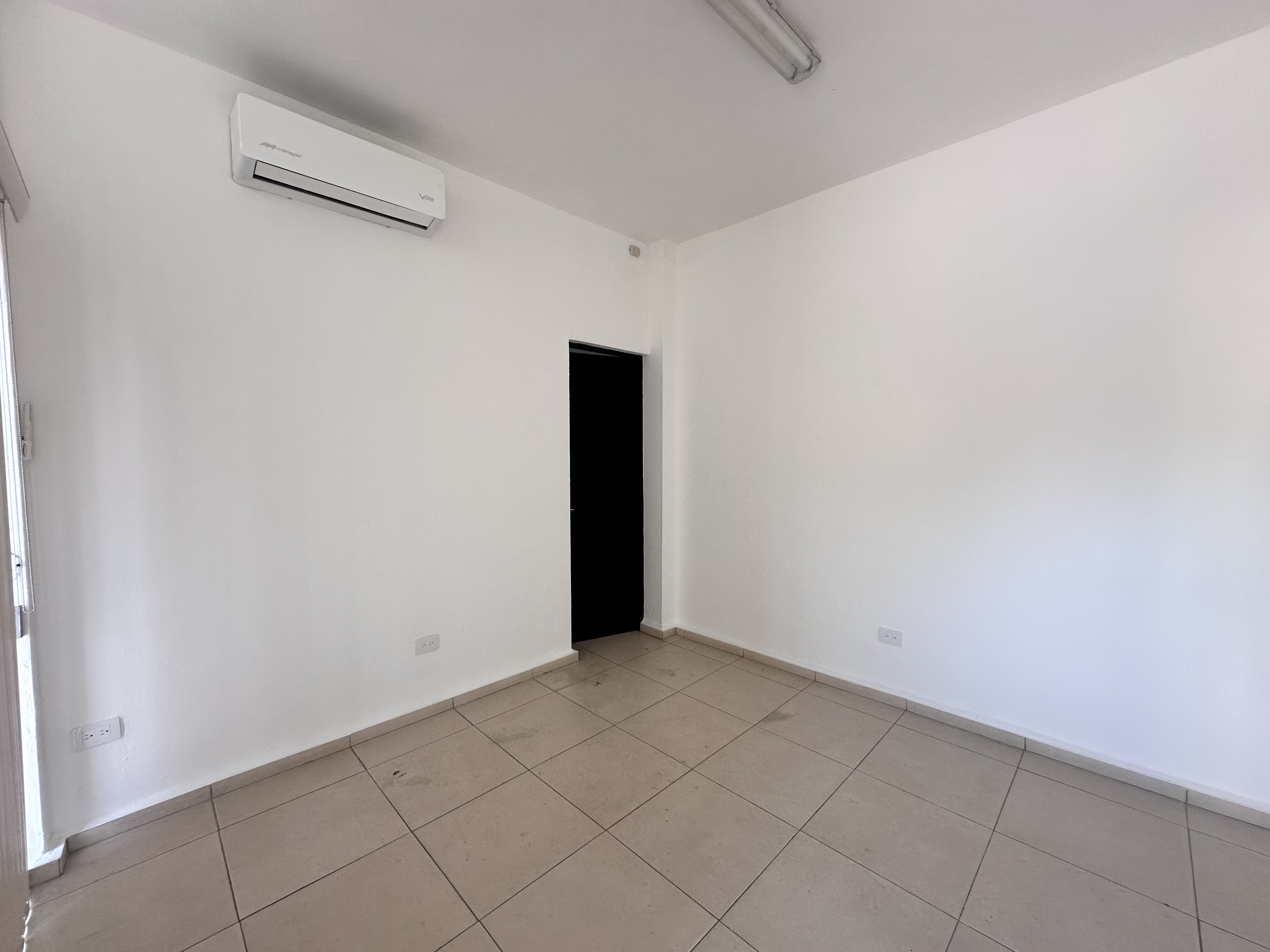 Local en Renta en Valle de las Brisas