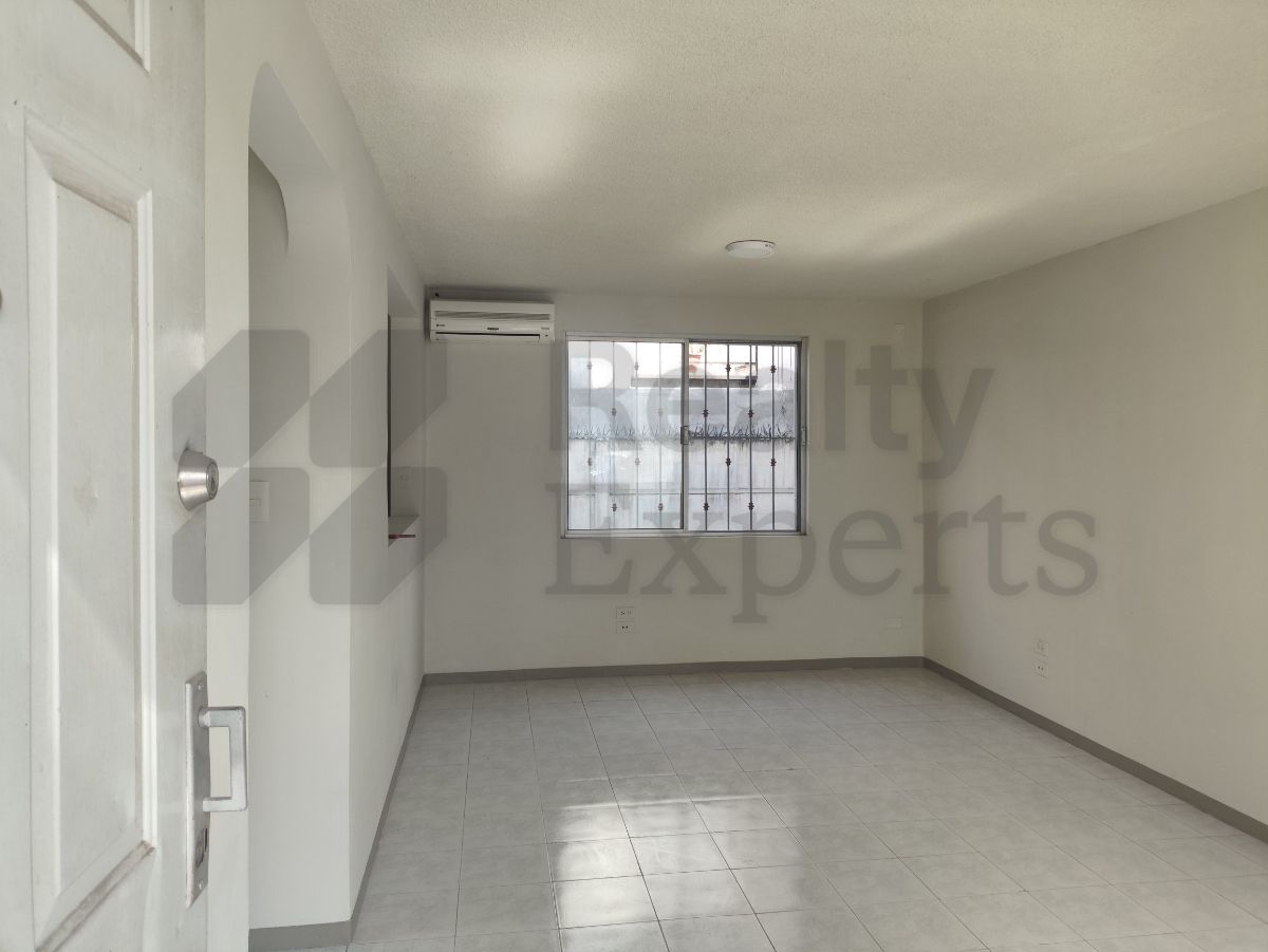 Oficina en Renta en Residencial las Puentes