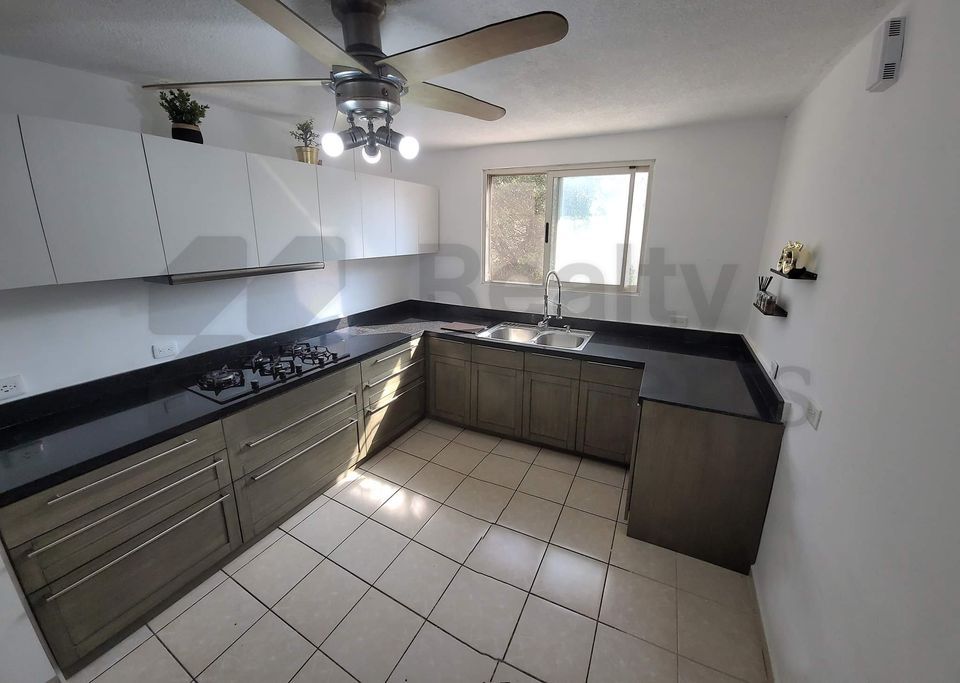 Casa en Renta en Bosques de las Cumbres