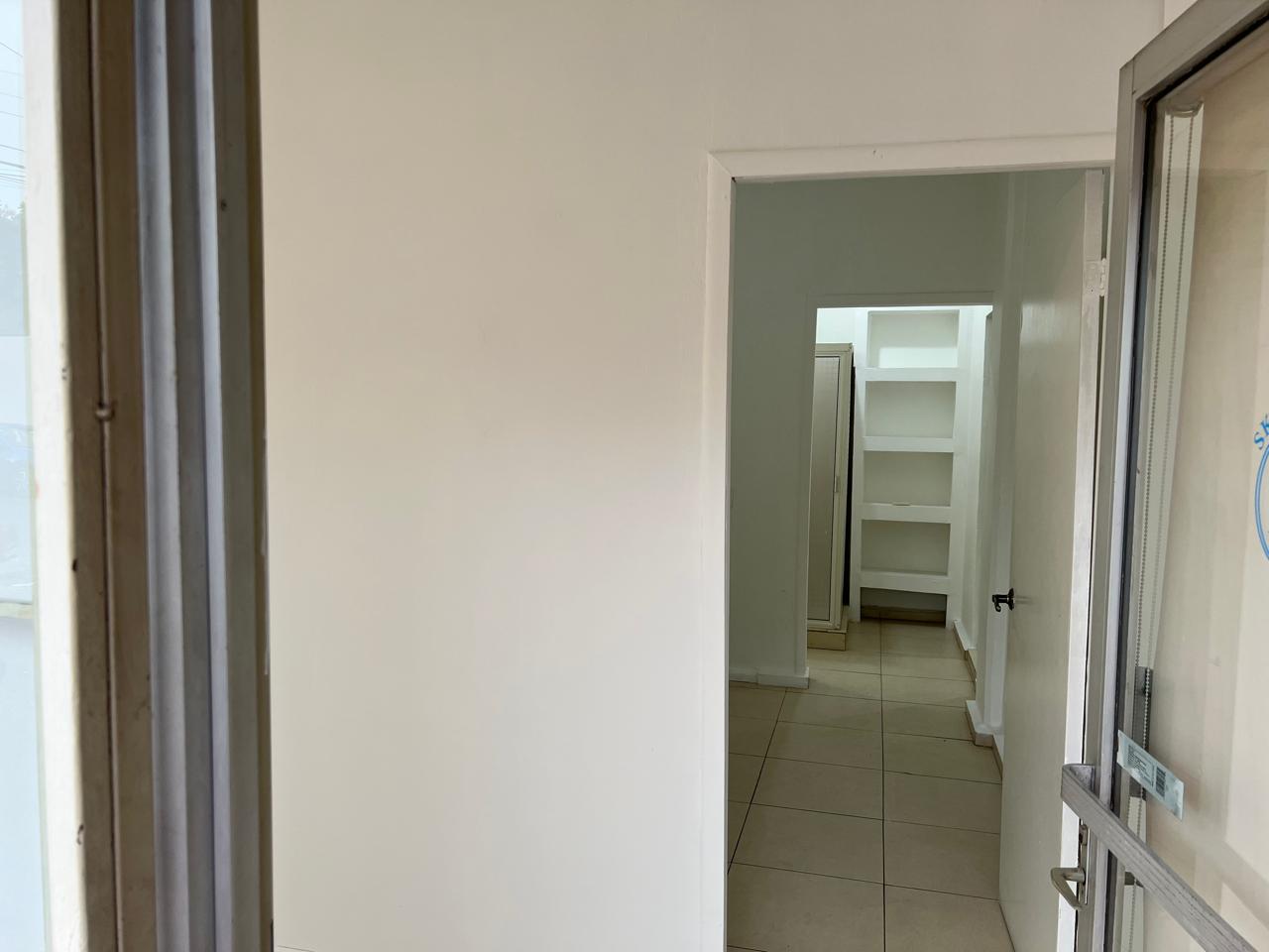 Local en Renta en Valle de las Brisas