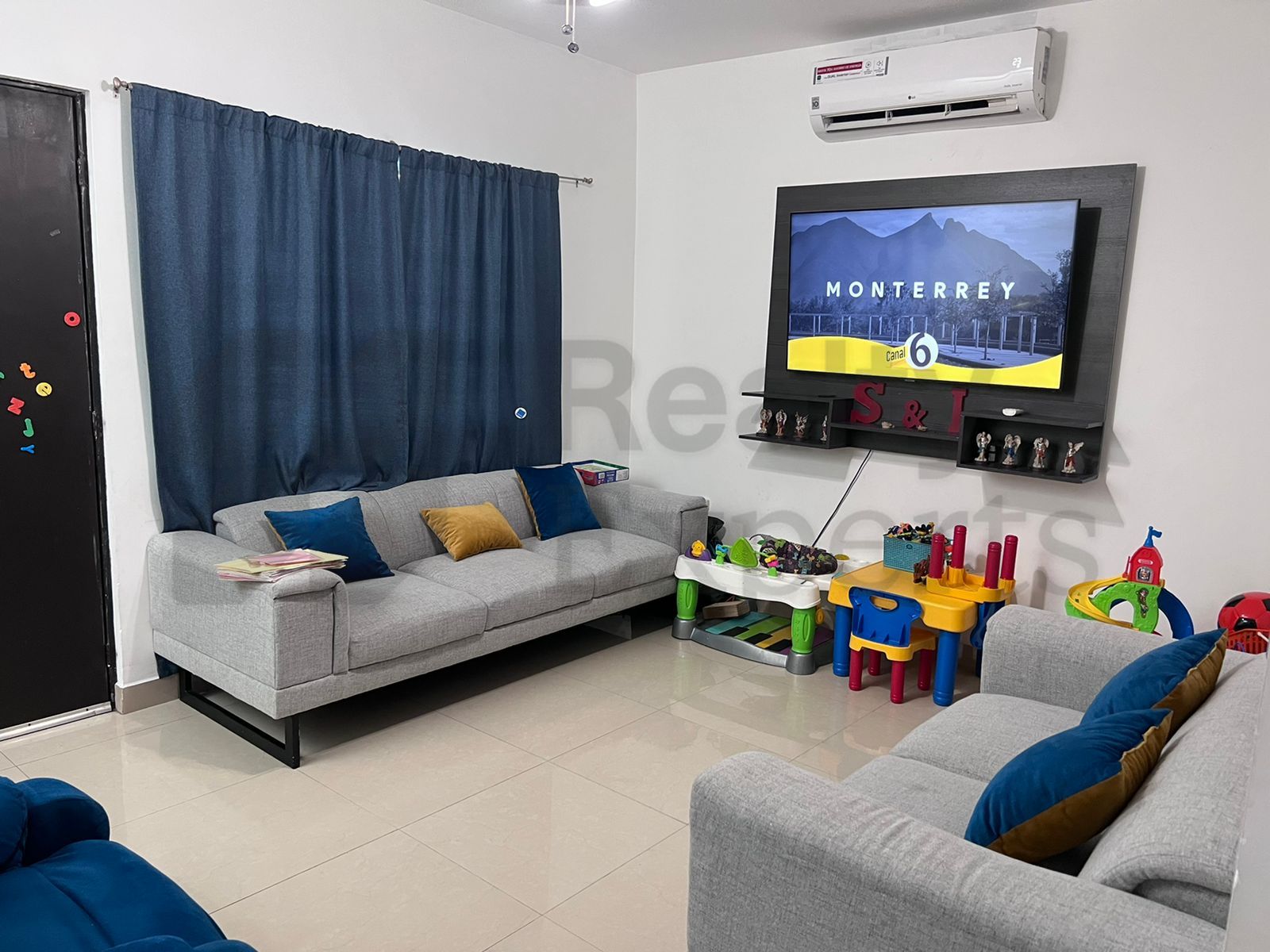 Casa en Venta en Privadas de Anáhuac Sector Irlandes