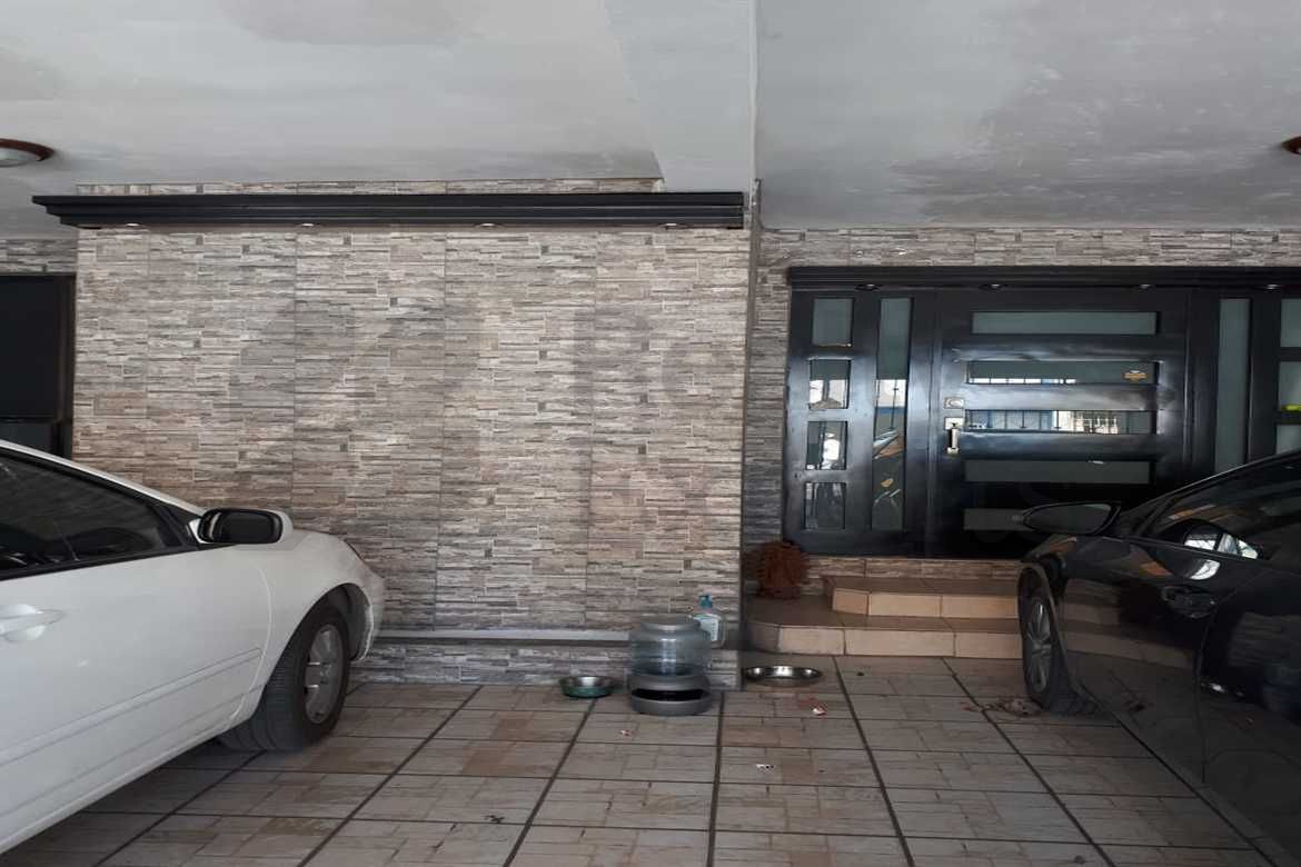 Casa en Venta en Barrio Acero