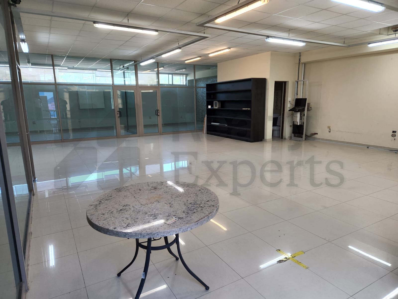Edificio de Oficinas en Renta en Fuentes del Valle
