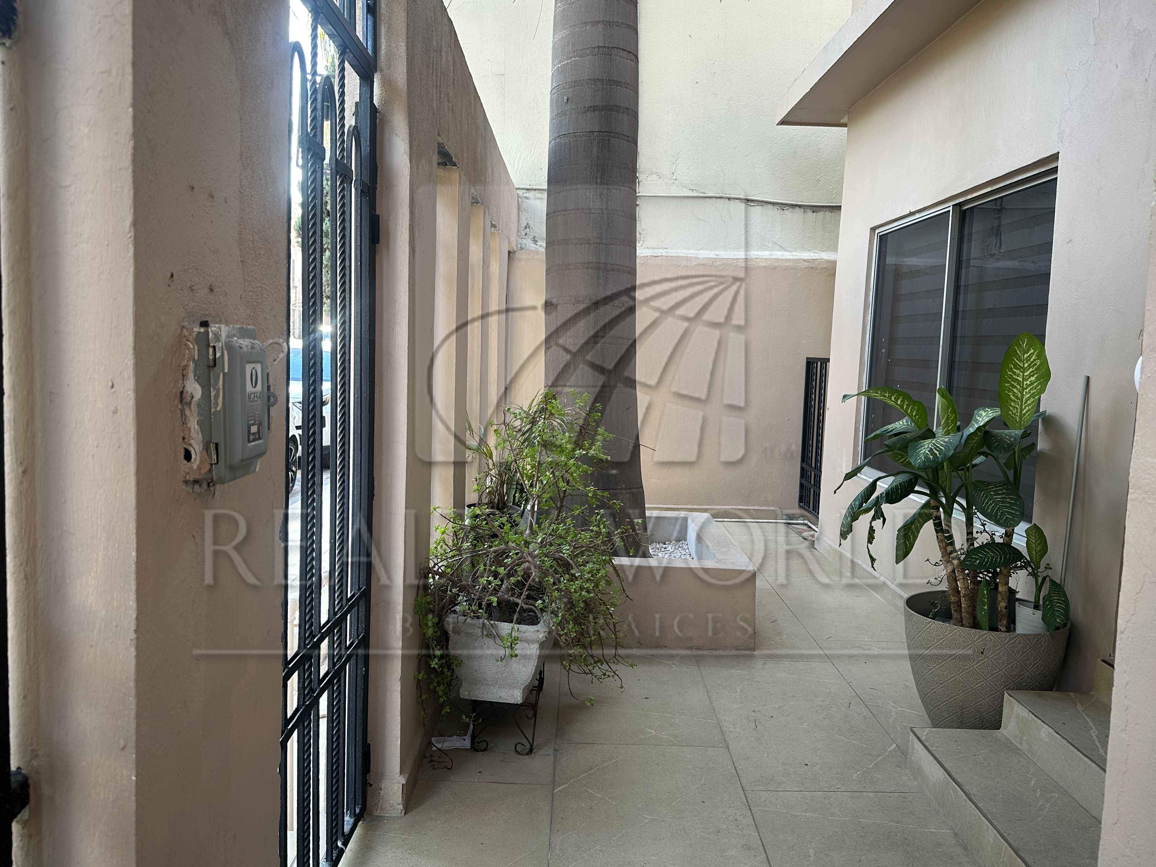 Casa en Venta en Las Puentes Sector 10