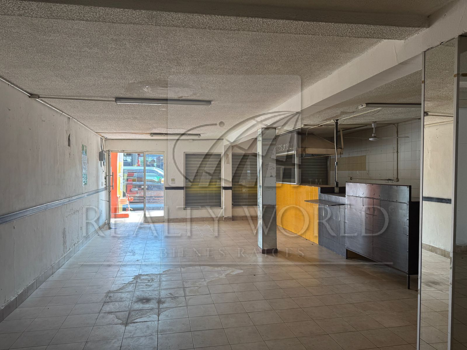 Local en Venta en Av Romulo Garza