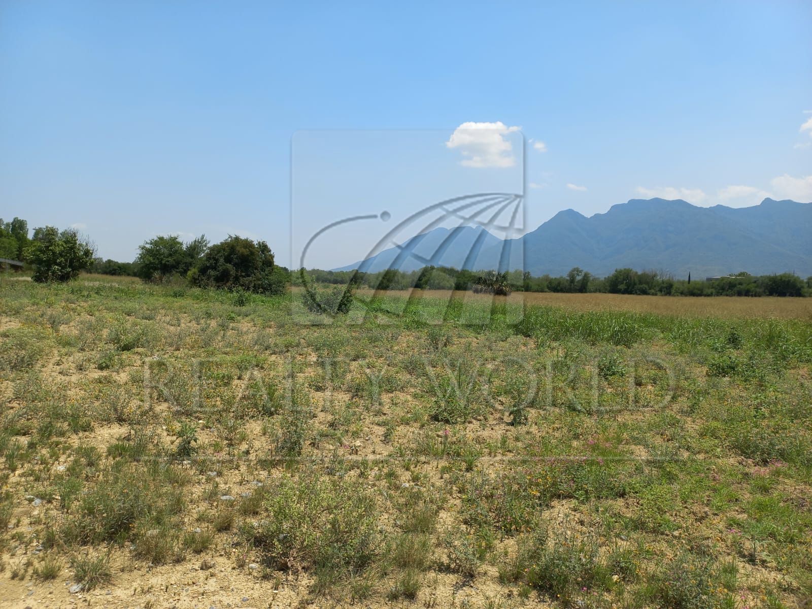 Terreno en Venta en Cumbres de Santiago
