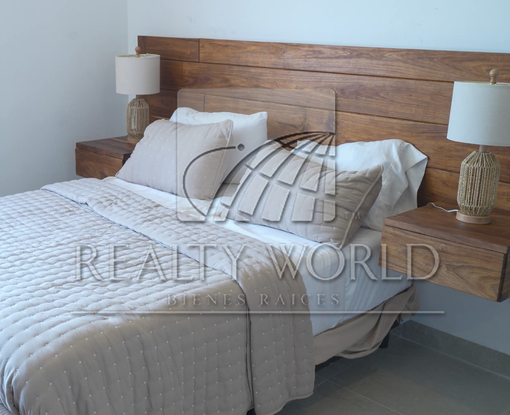 Casa en Venta en Komunah