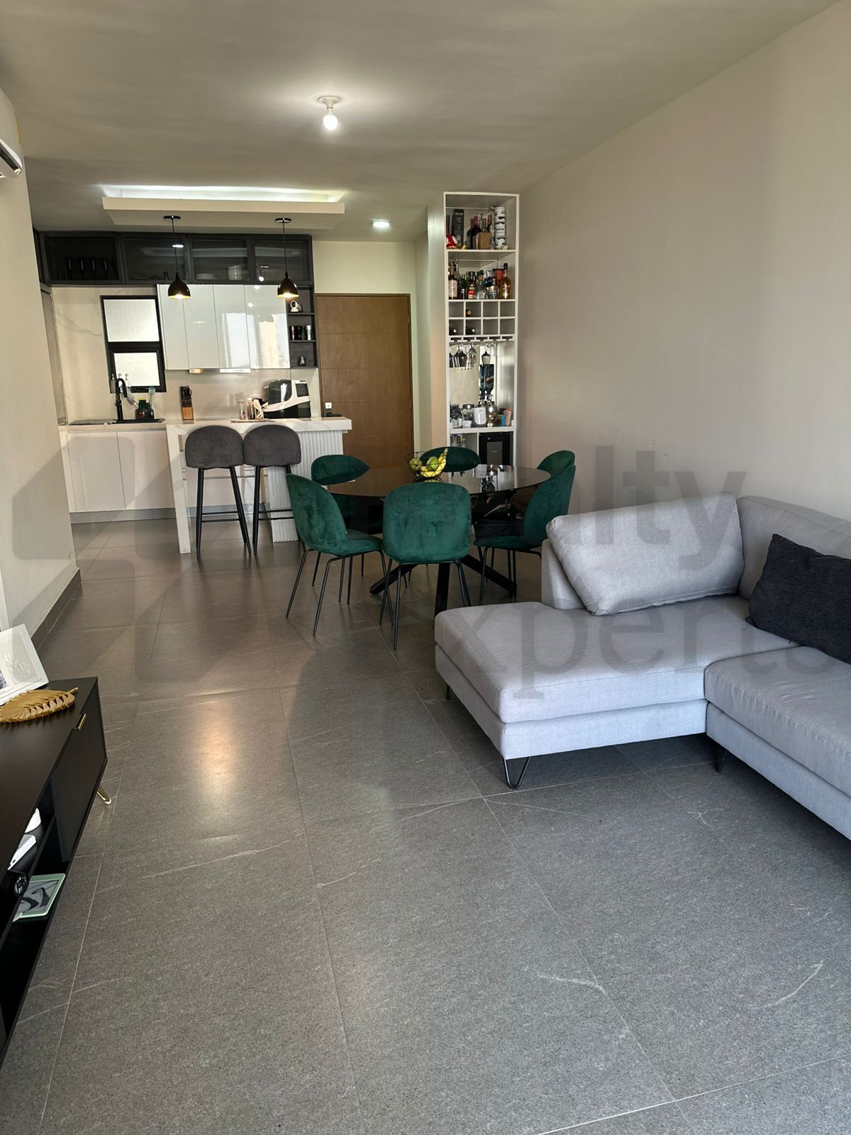 Departamento en Renta en Bakára