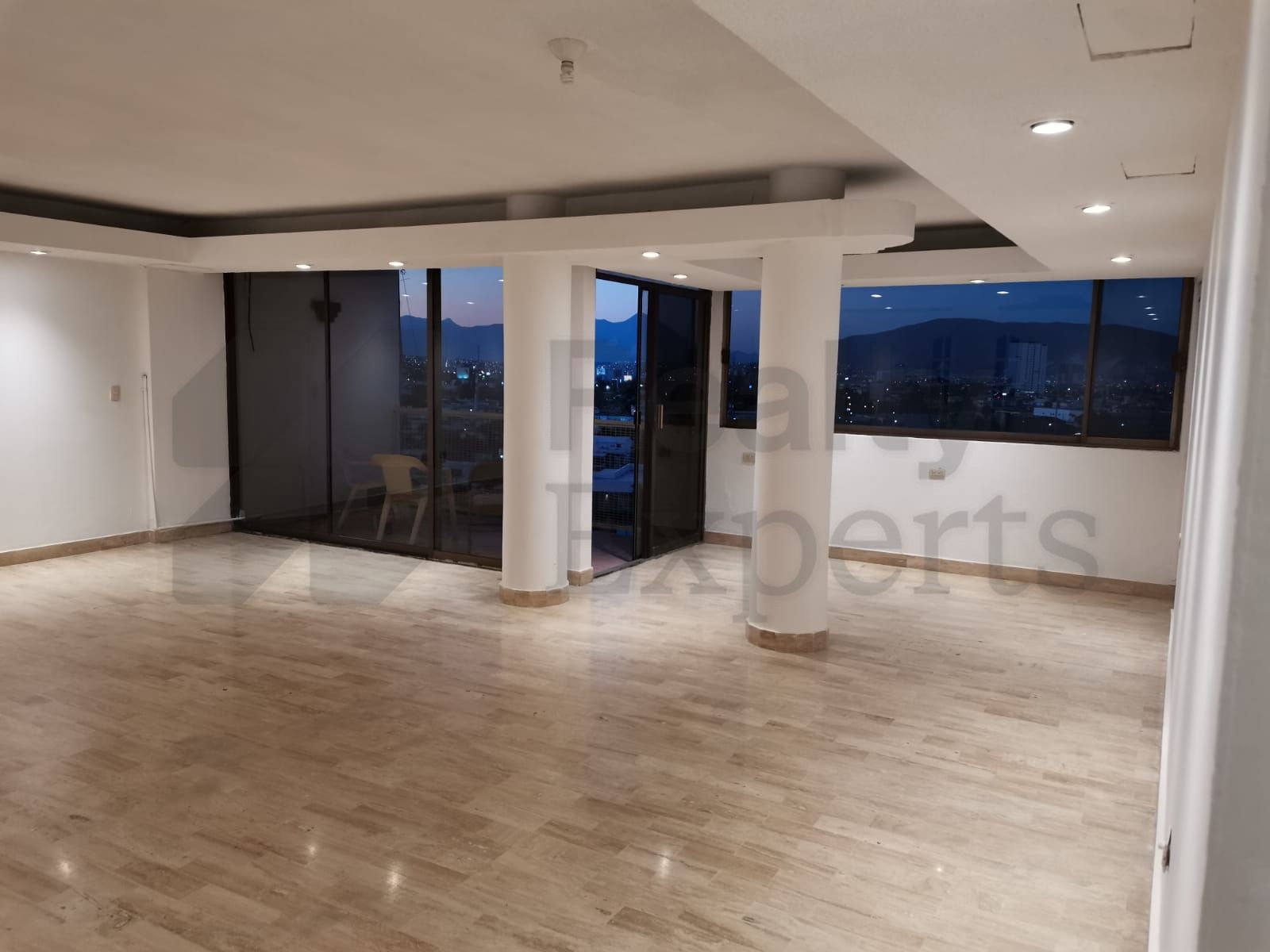 Departamento en Renta en Obispado