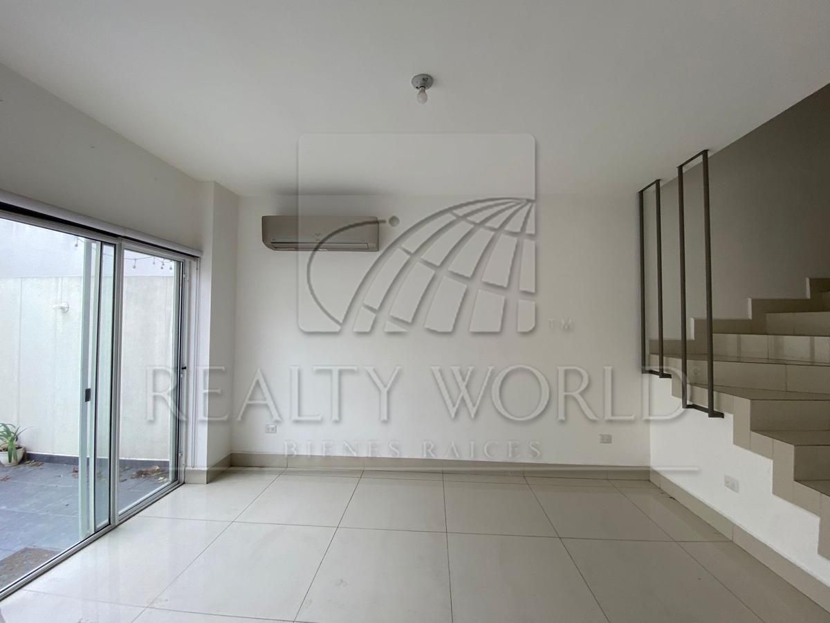 Casa en Renta en Puerta de Hierro