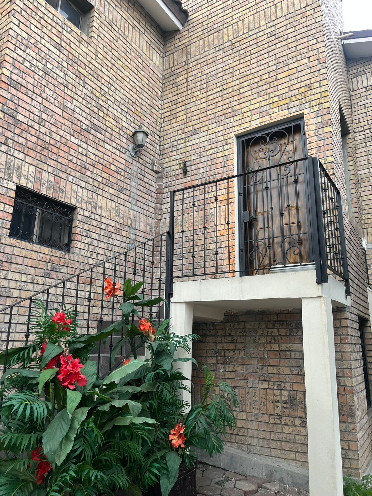 Departamento en Renta en Cumbres 3 sector