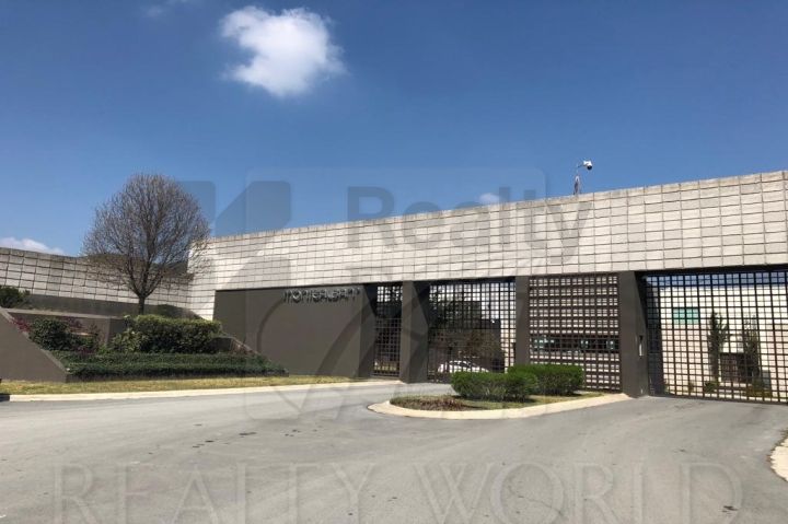 Casa en Renta en Montealbán Residencial