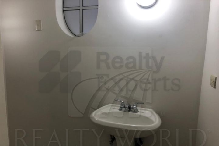 Casa en Venta en Cumbres Oro Sector Regency