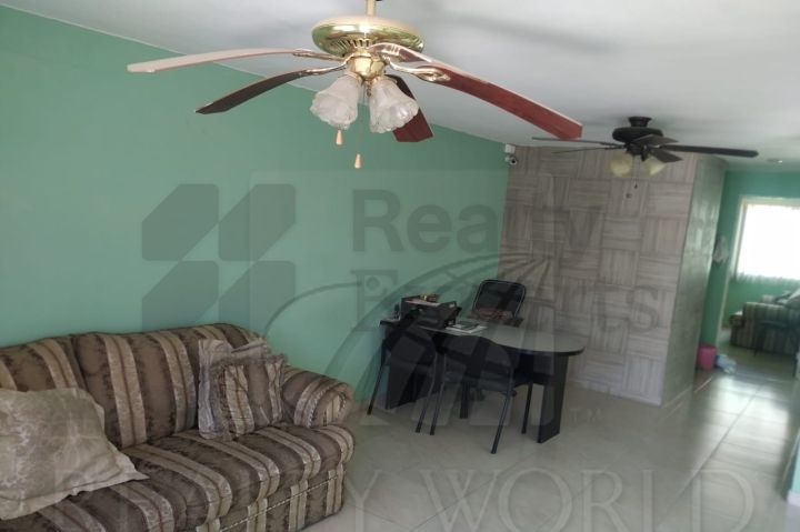 Casa en Venta en Jardines de Monterrey I