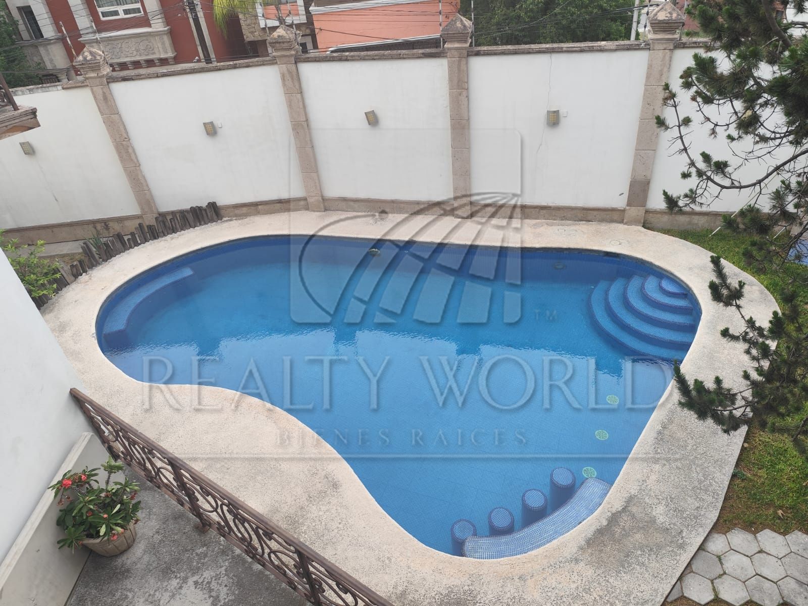 Casa en Venta en Cumbres 6to Sector 