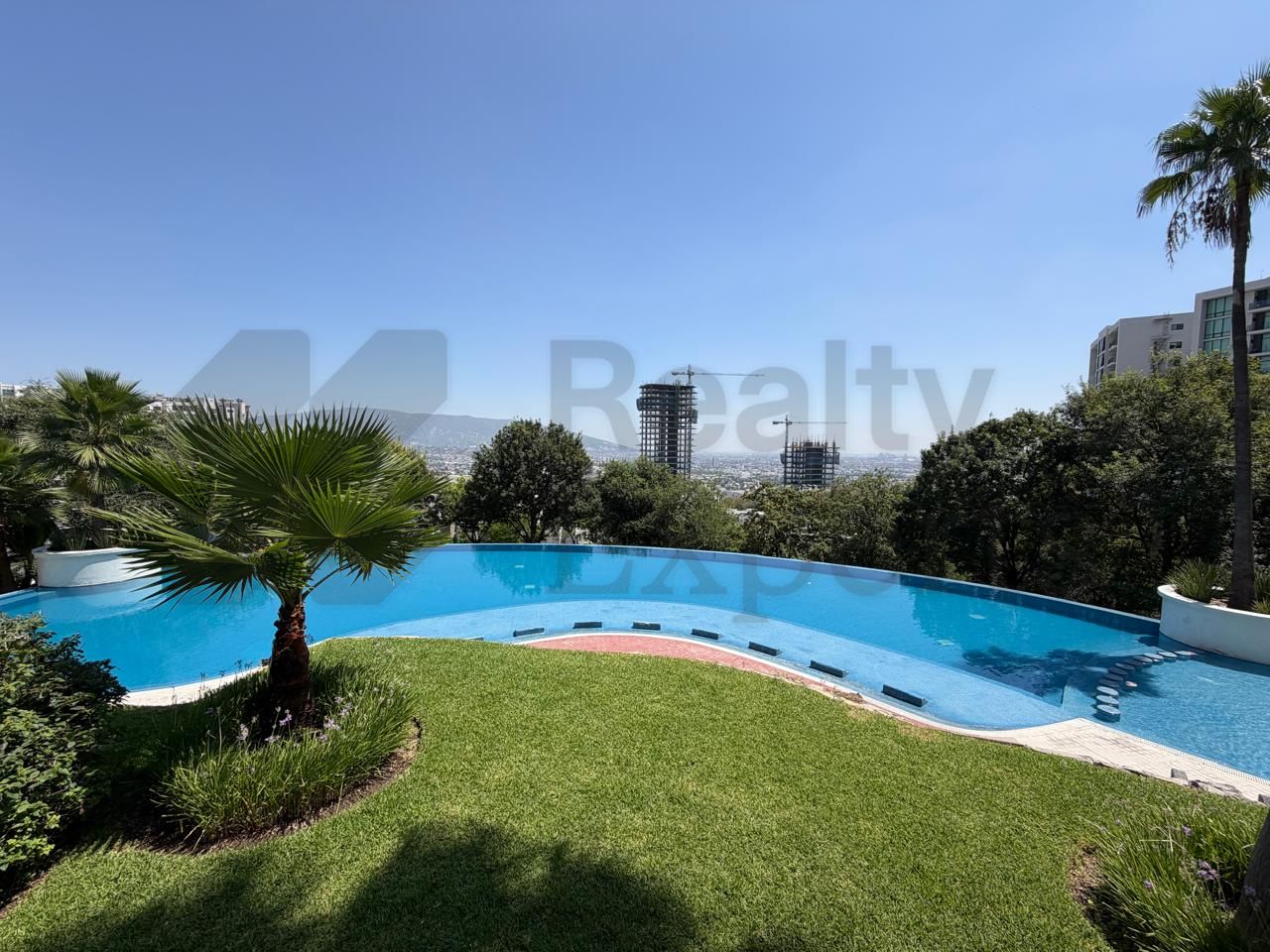 Departamento en Renta en Torre Retama
