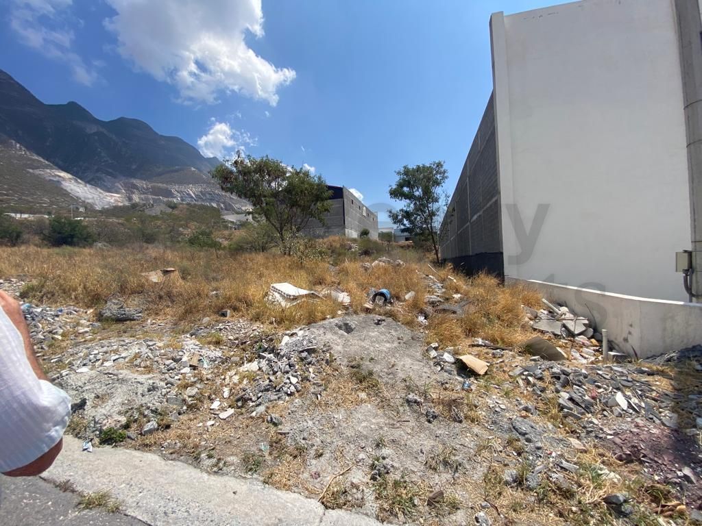 Terreno en Venta en Parque 300