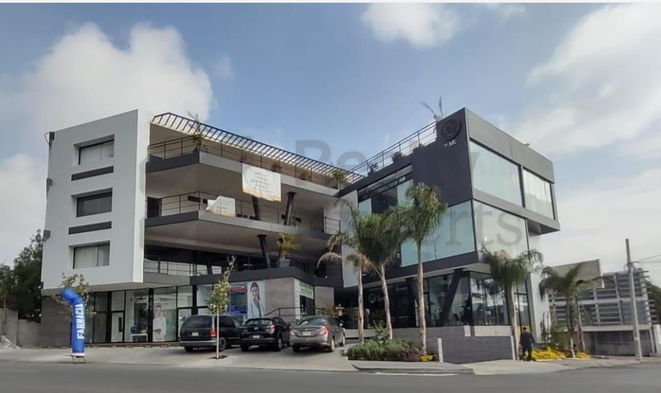 Local en Venta en Cumbres 2 Sector