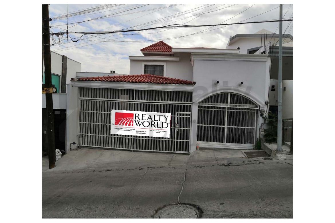 Casa en Venta en Cumbres 4to. Sector