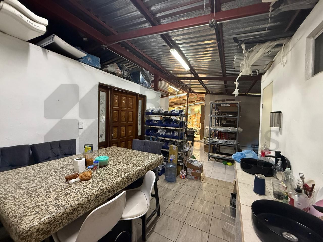 Bodega en Renta en Moderna