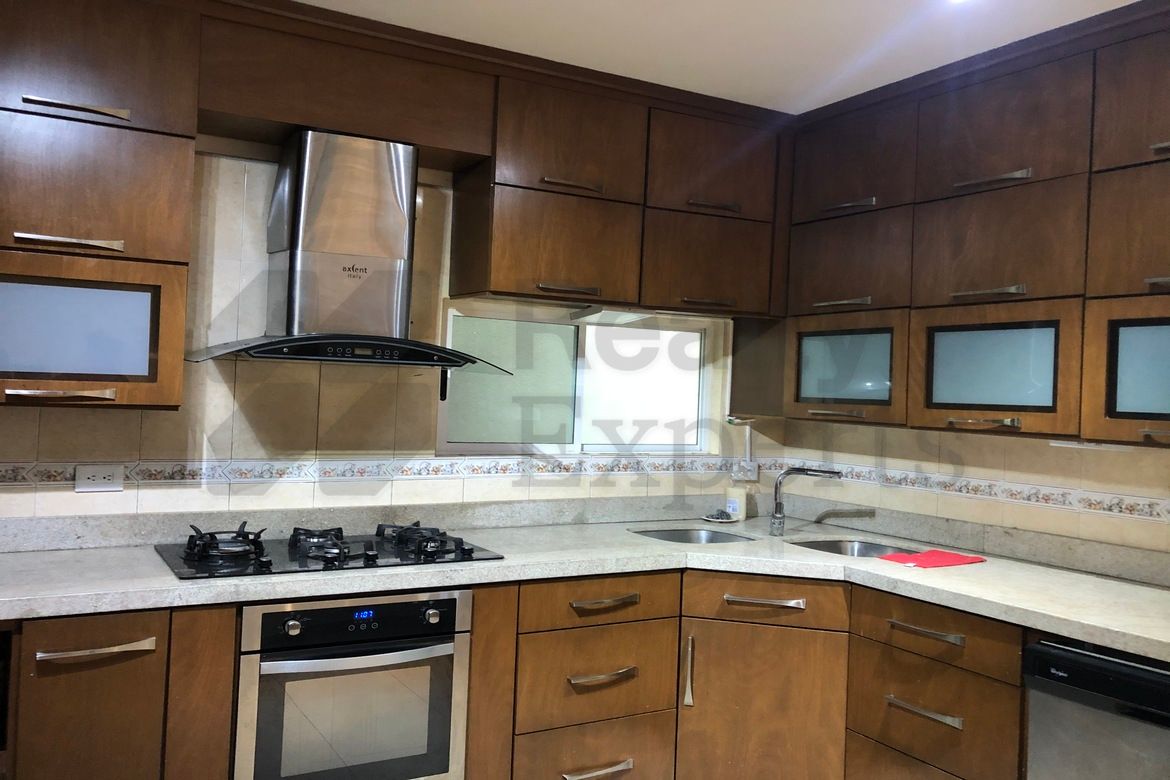 Casa en Renta en Cumbres Elite