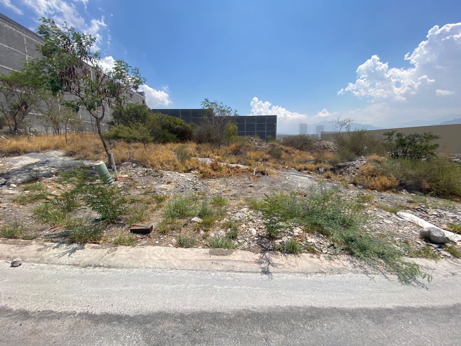 Terreno en Venta en Parque 300