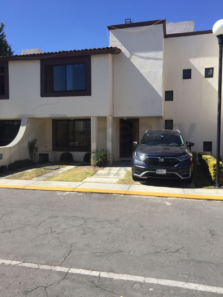 Casa en Renta en Azteca