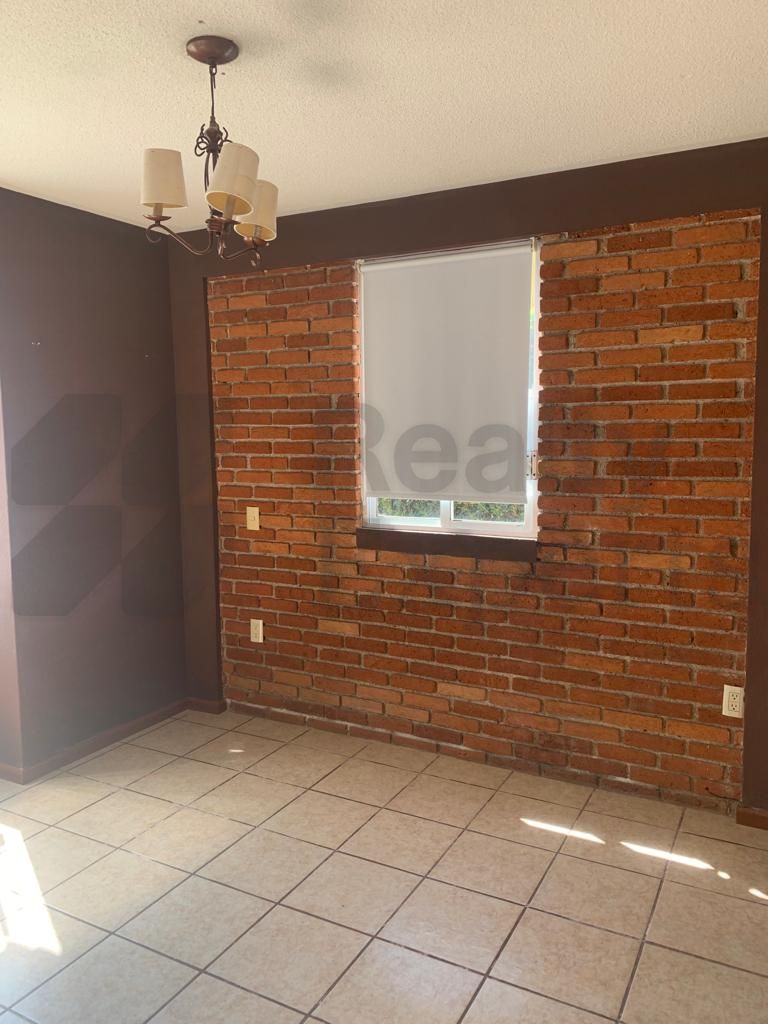 Casa en Renta en San Salvador Tizatlalli