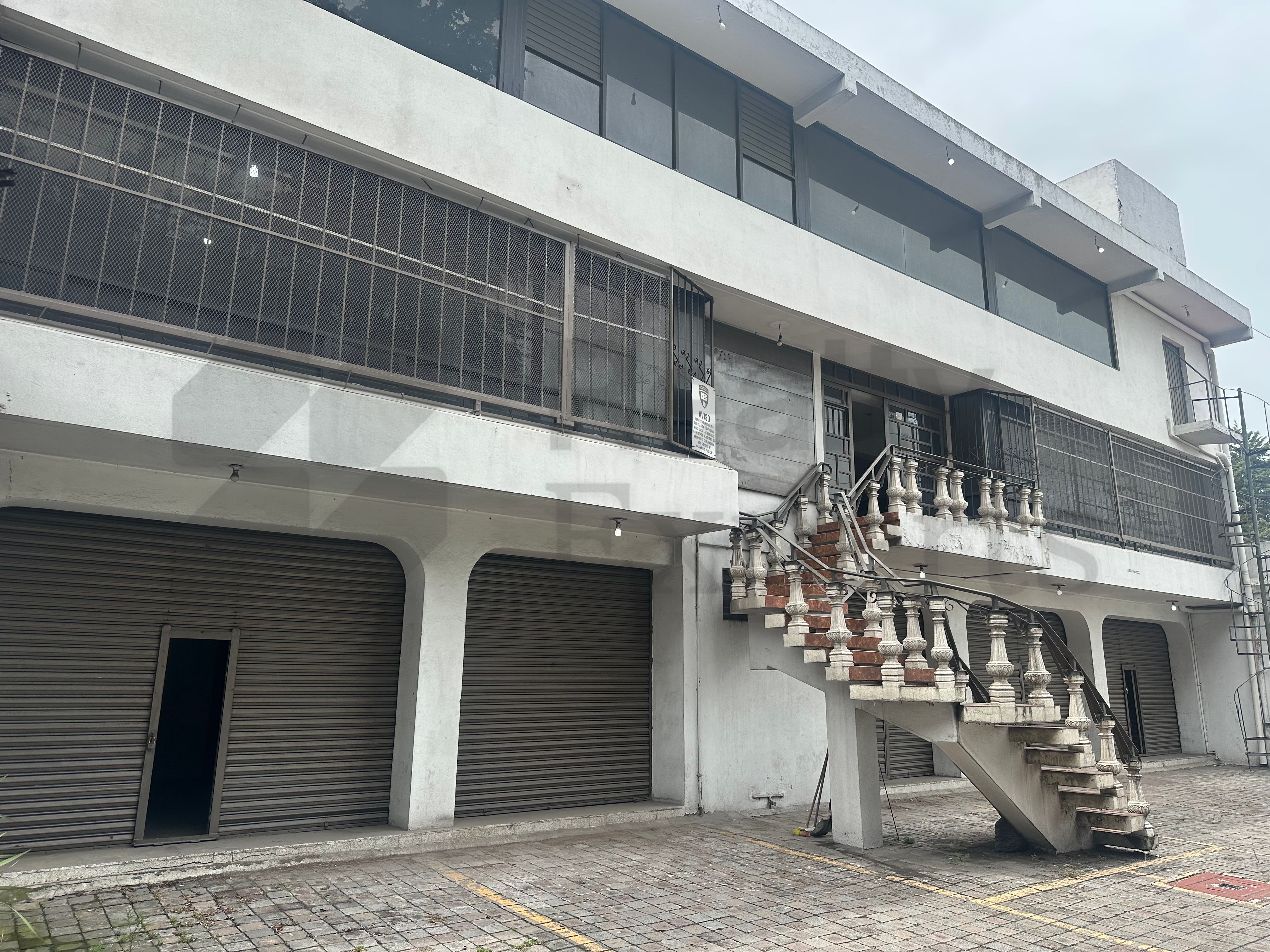 Edificio Mixto en Renta en Pilares