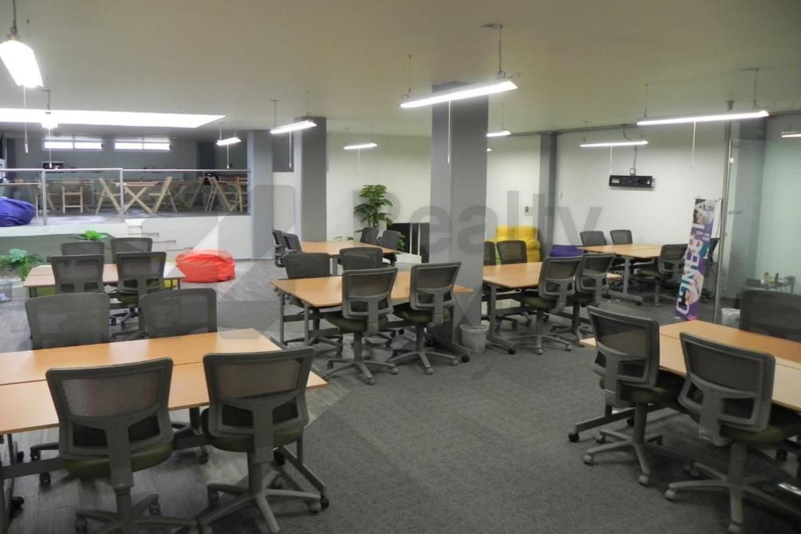 Oficina en Renta en Valle Don Camilo