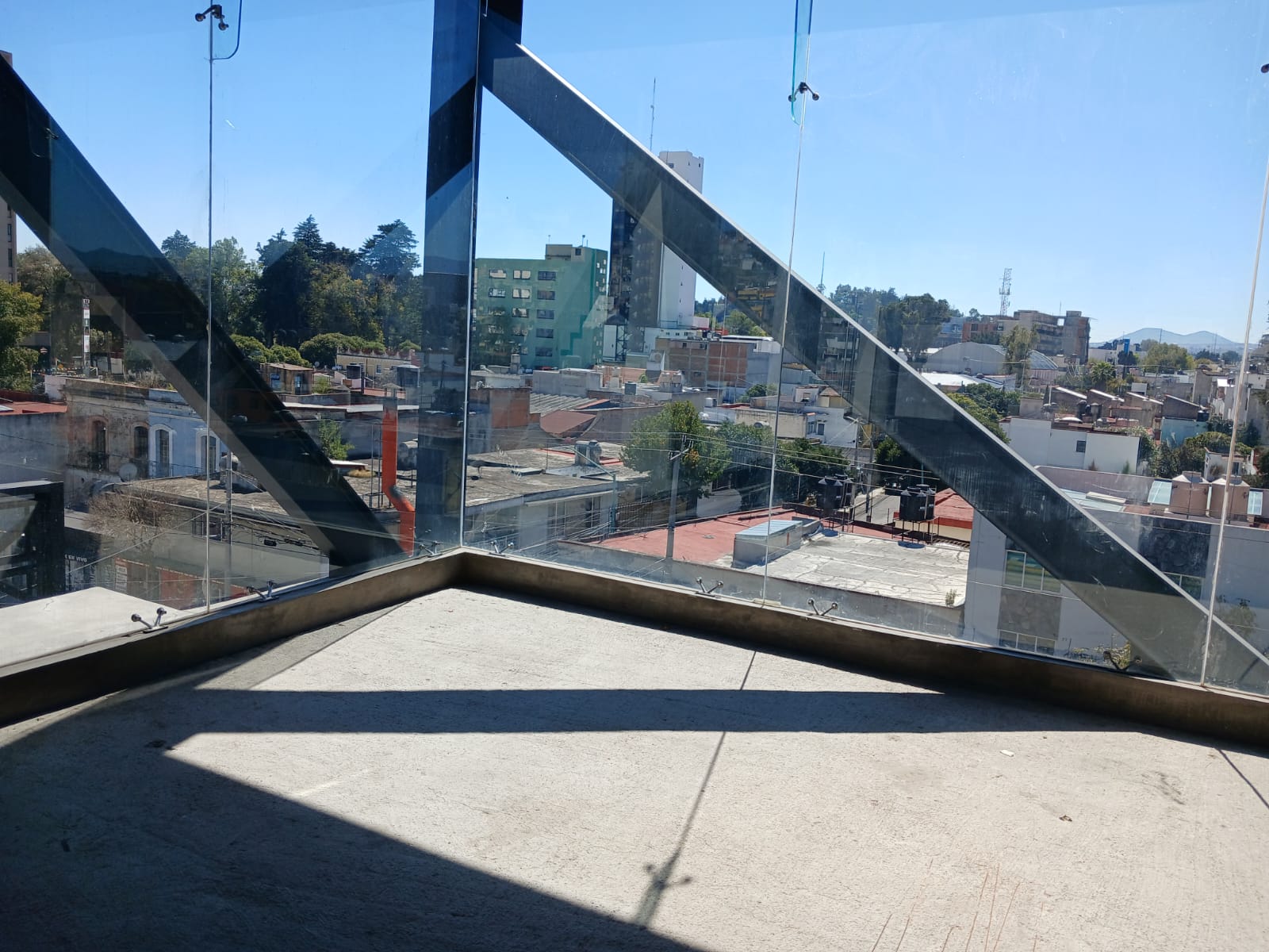 Edificio de Oficinas en Renta en Sor Juana Inés de la Cruz