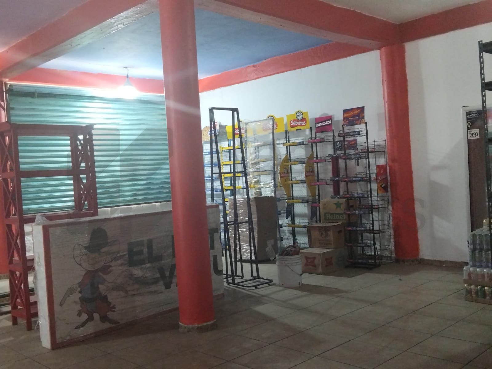 Local en Renta en Santa Elena