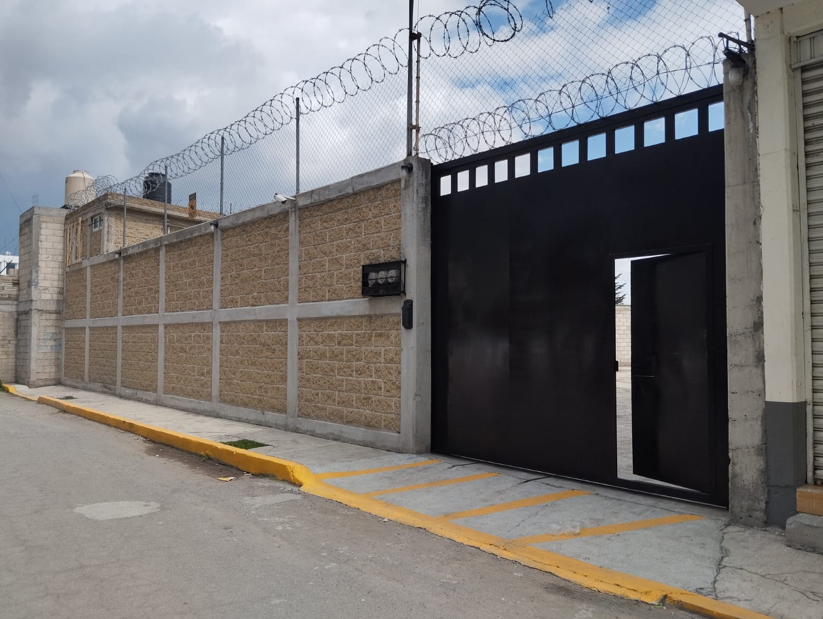 Bodega en Renta en San Cristóbal Huichochitlán