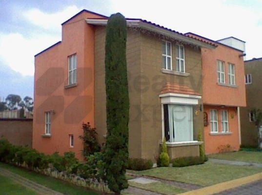 Casa en Renta en San Salvador Tizatlalli