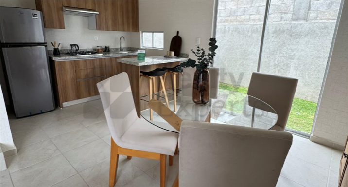 Casa en Venta en Idilica Alto Serraton