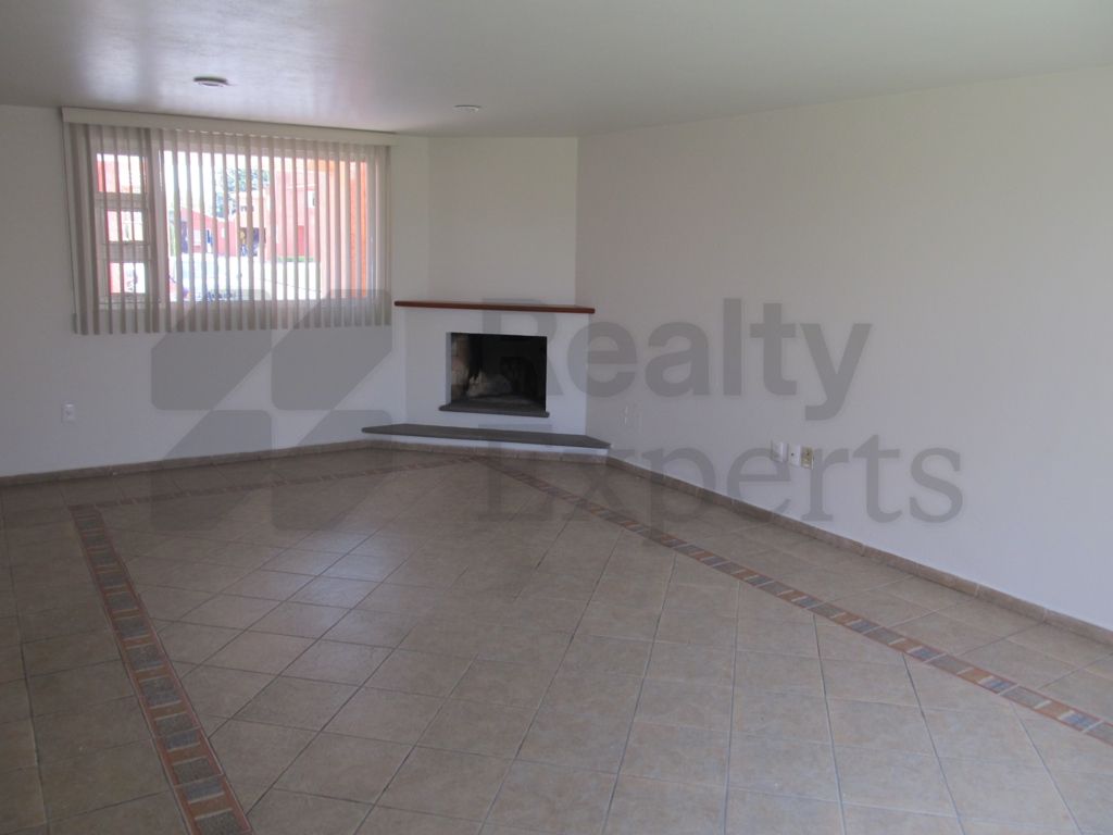 Casa en Renta en San Salvador Tizatlalli