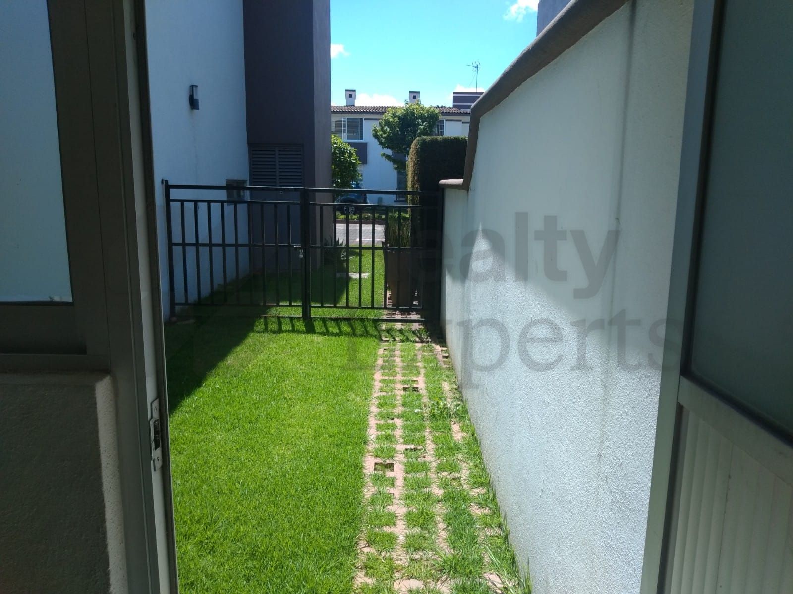 Casa en Renta en San Salvador Tizatlalli