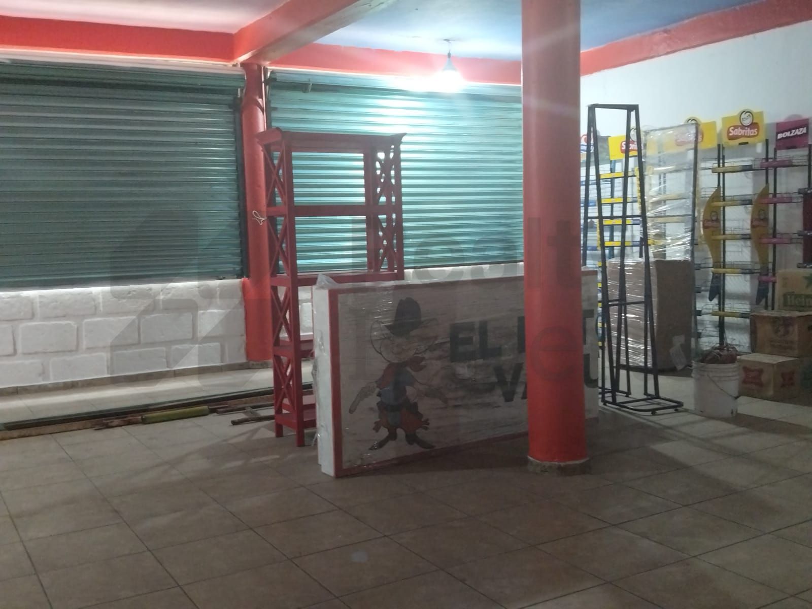 Local en Renta en Santa Elena