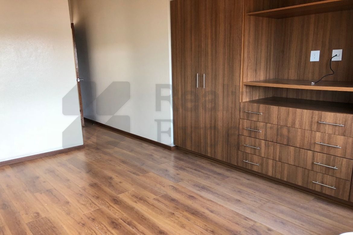 Casa en Renta en Valle de Encinos