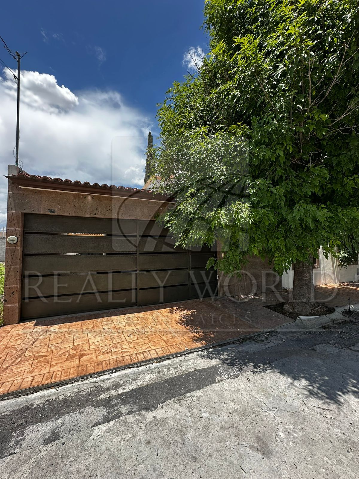 Casa en Renta en JARDINES DEL CAMPESTRE 