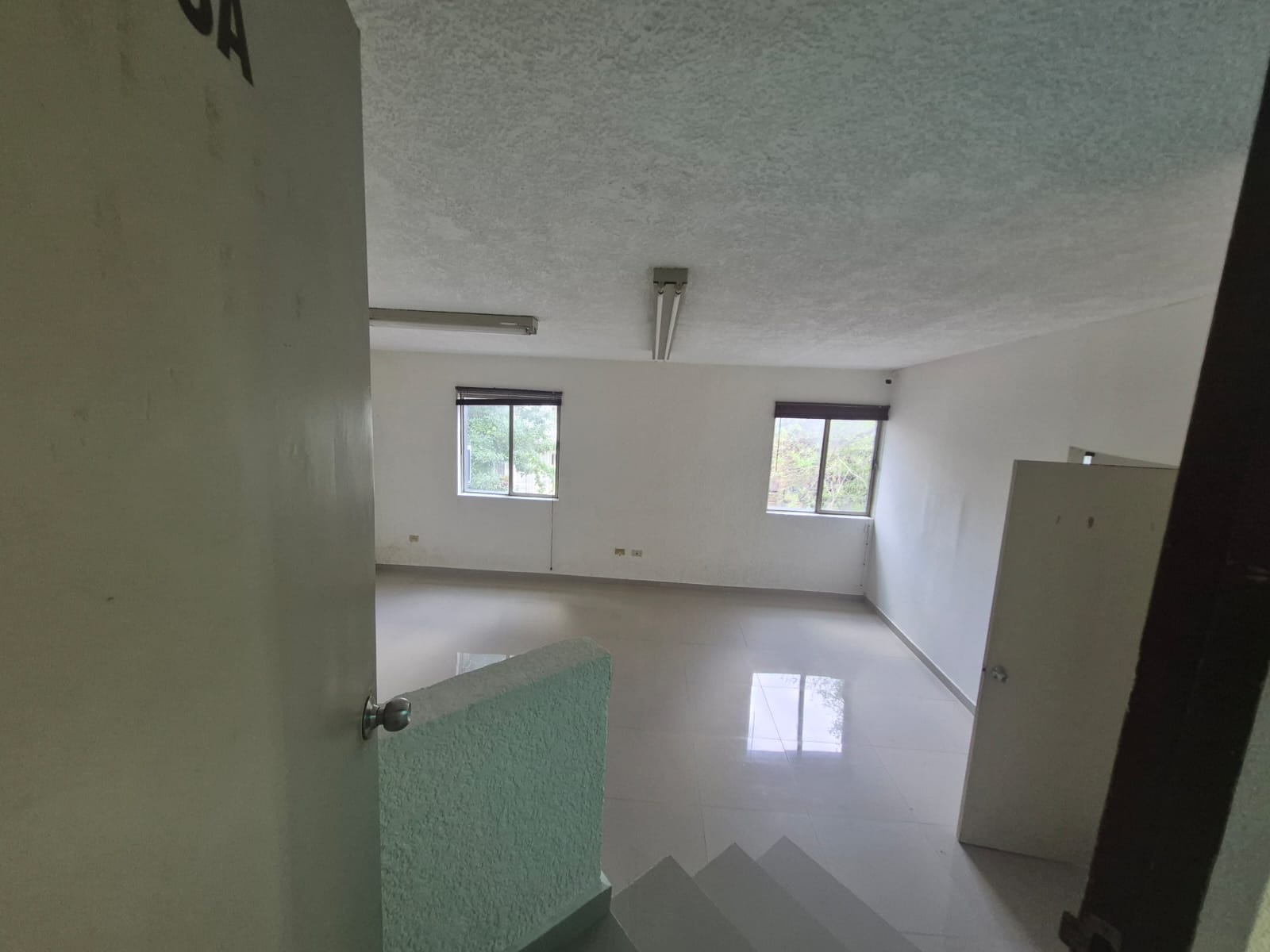 Oficina en Renta en Mitras Sur